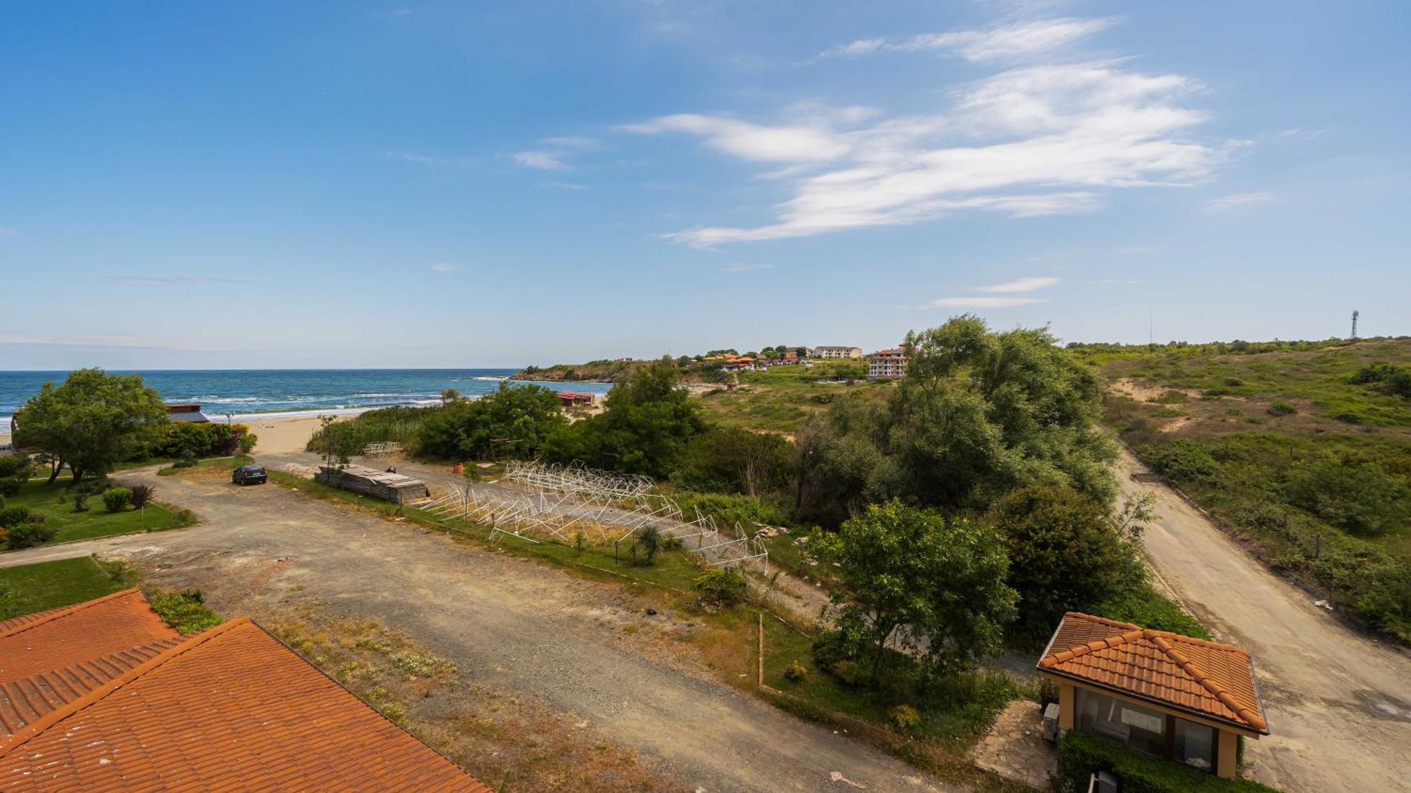 Първа Линия Хотел С Адрес К-С Реджина Маре Царево Tsarevo Exterior foto